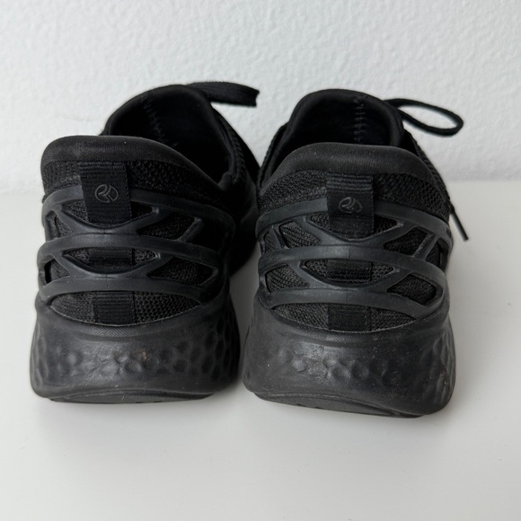 KIZIK Athens Hands Free Slip On Sneaker Mens 5.5 / Women’s 7 - Picture 4 of 12